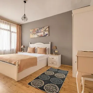buradan rezervasyon yapın